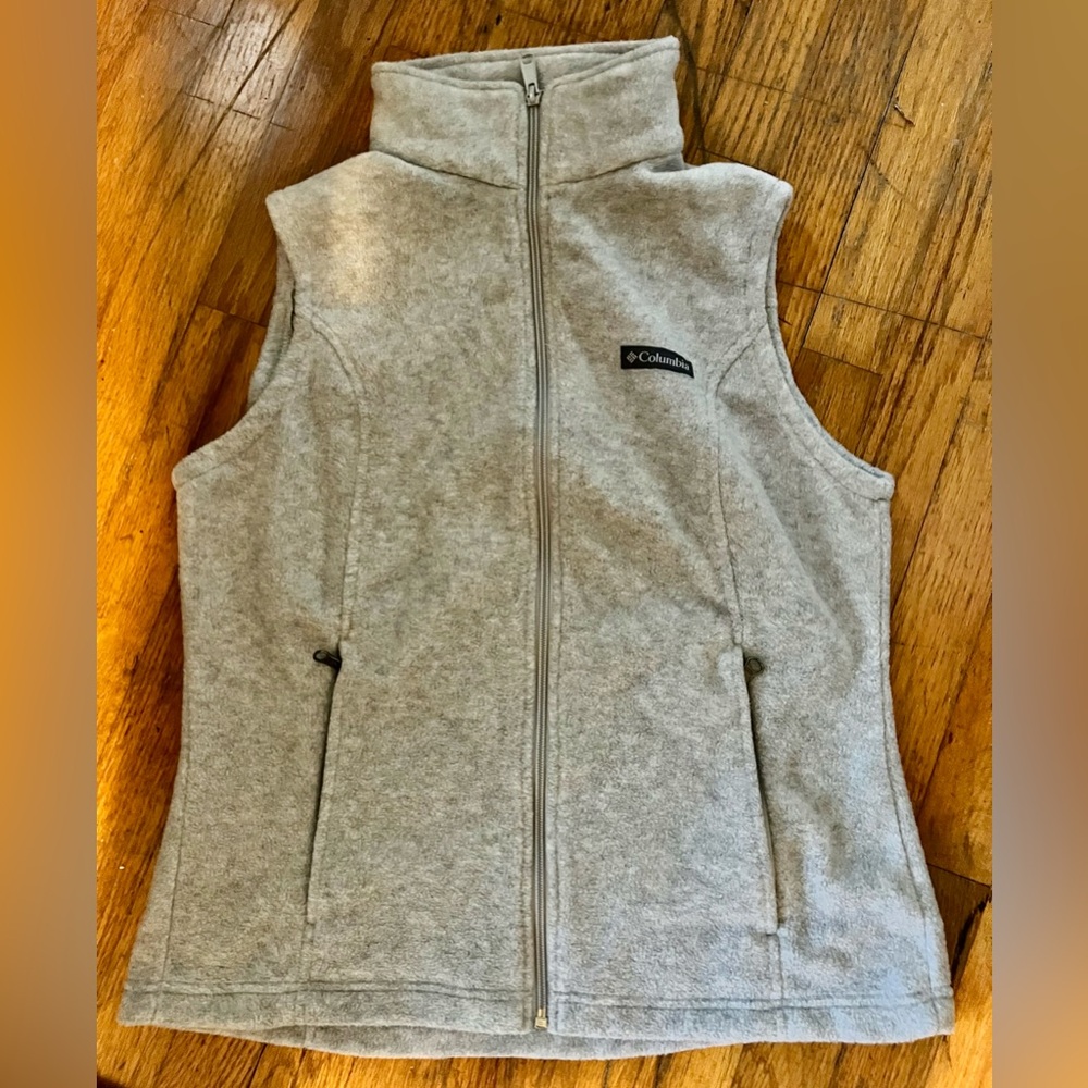 Women’s Fleece Columbia Vest Size M